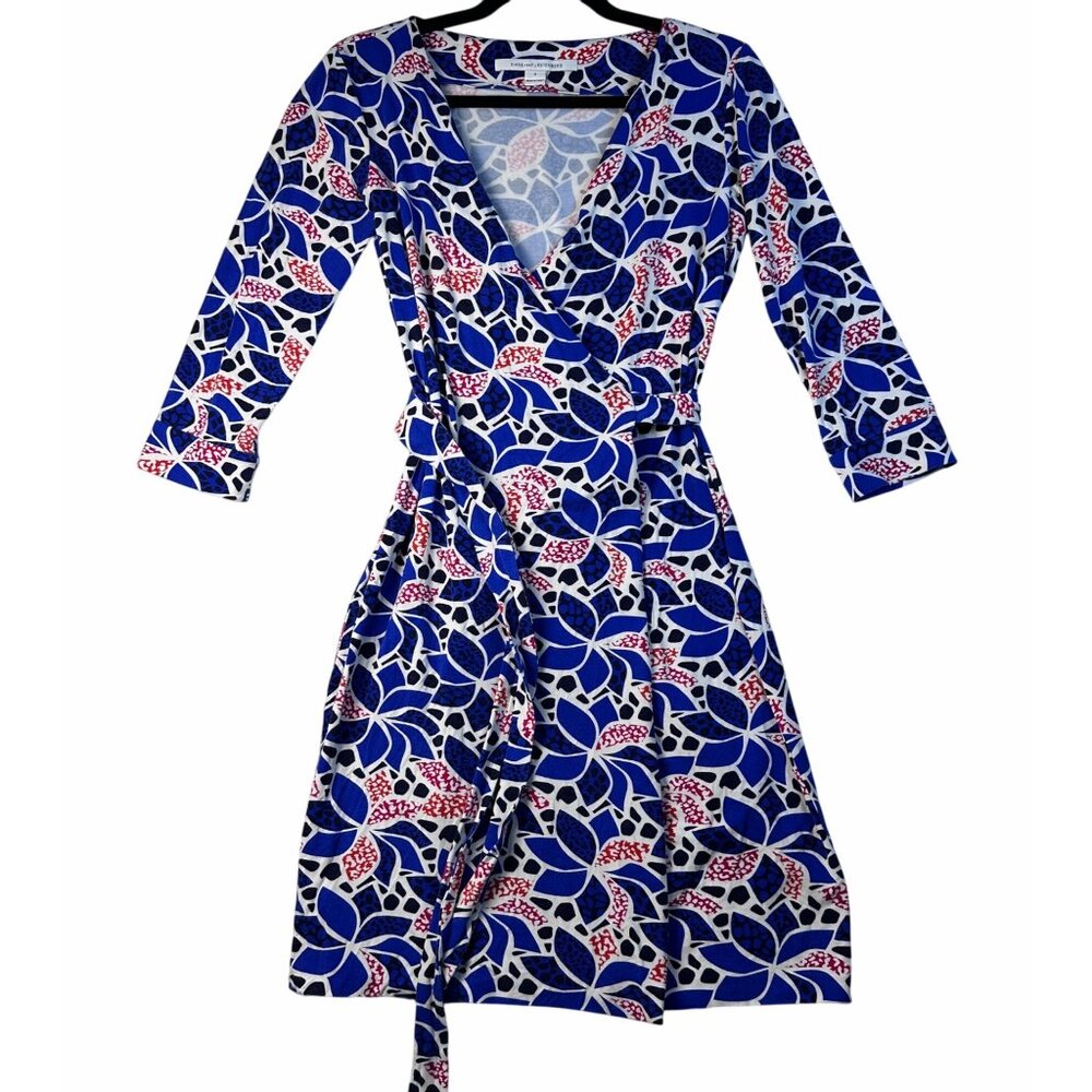 Diane Von Furstenberg Wrap Dress 4 Blue Red White Floral 3/4 Sleeve Viscose - Picture 2 of 12